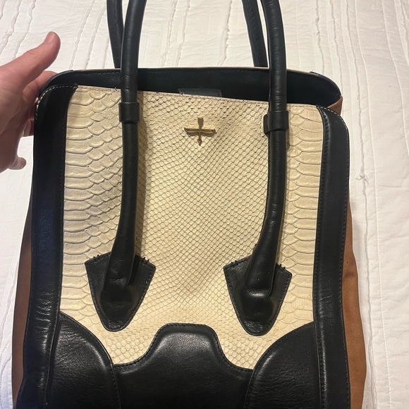 POUR LA VICTOIRE BUTLER EMBOSSED LEATHER COFFEE BONE BLACK LARGE TOTE BAG - Picture 3 of 11